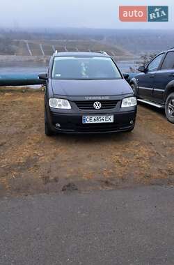 Мінівен Volkswagen Touran 2005 в Чернівцях