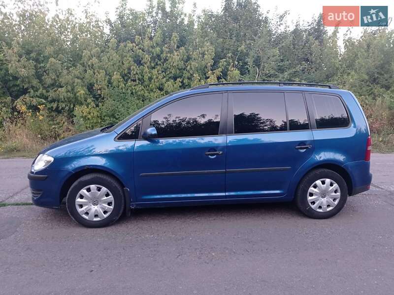 Минивэн Volkswagen Touran 2007 в Любашевке