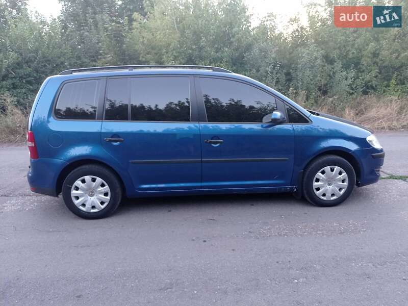 Минивэн Volkswagen Touran 2007 в Любашевке