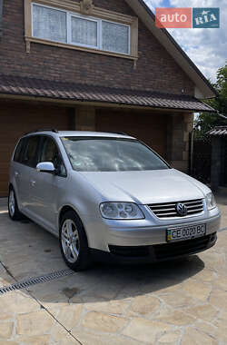 Мінівен Volkswagen Touran 2003 в Чернівцях