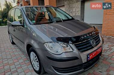 Минивэн Volkswagen Touran 2008 в Белой Церкви