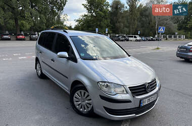 Минивэн Volkswagen Touran 2006 в Полтаве