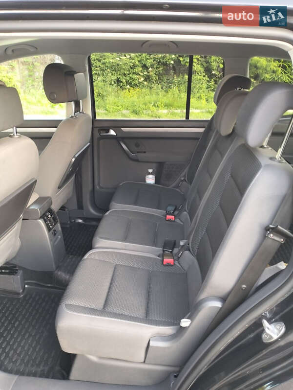 Минивэн Volkswagen Touran 2014 в Звягеле фото 7 Минивэн Volkswagen Touran 2014 в Звягеле