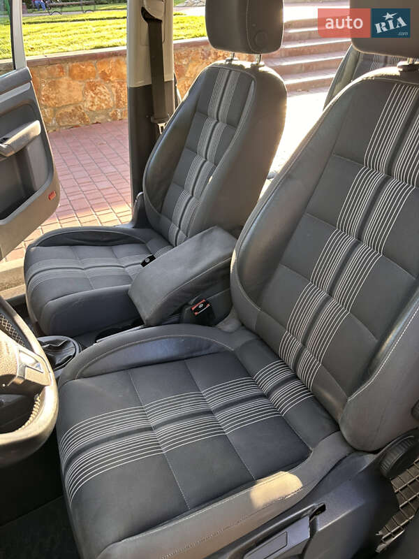 Мінівен Volkswagen Touran 2013 в Могилів-Подільському