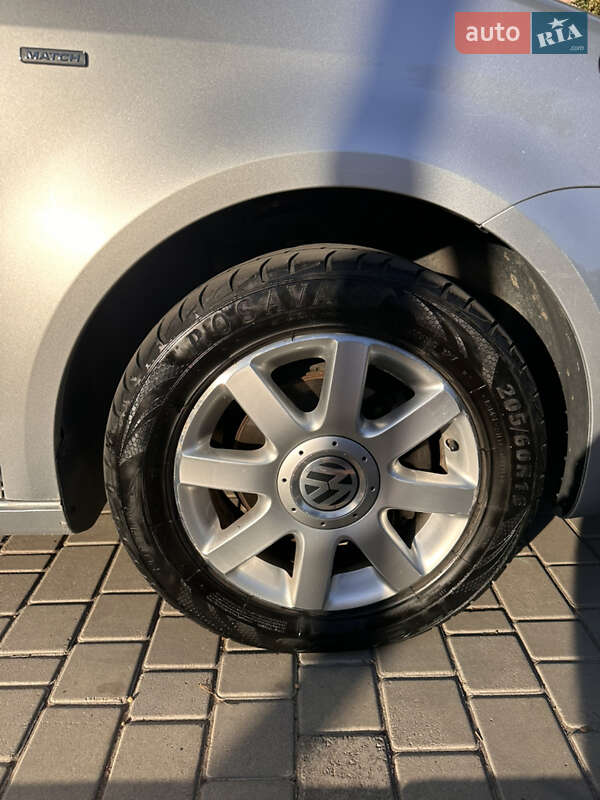 Мінівен Volkswagen Touran 2013 в Могилів-Подільському