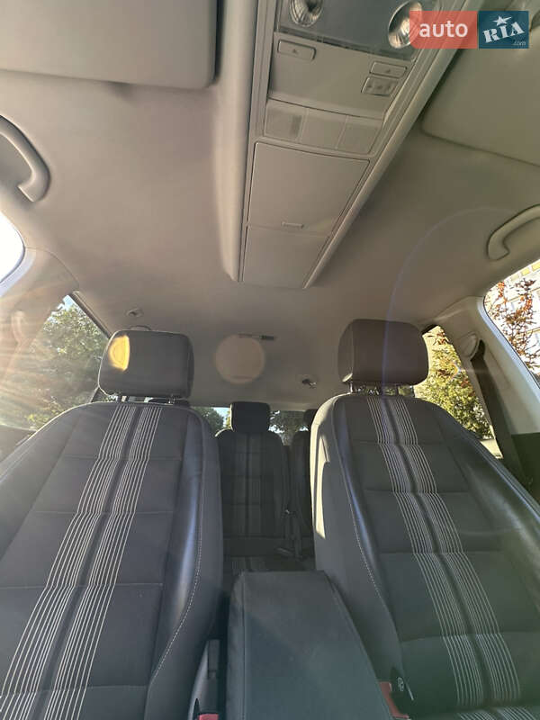 Мінівен Volkswagen Touran 2013 в Могилів-Подільському