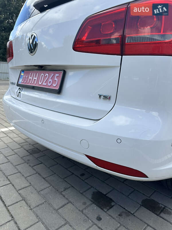 Минивэн Volkswagen Touran 2013 в Луцке
