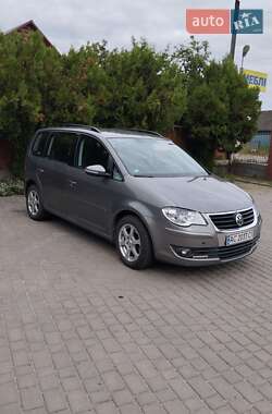 Мінівен Volkswagen Touran 2010 в Турійську