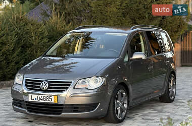 Минивэн Volkswagen Touran 2007 в Староконстантинове