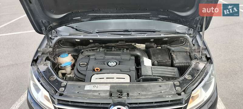 Минивэн Volkswagen Touran 2011 в Хмельнике