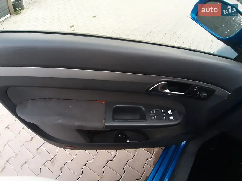 Volkswagen Touran 2006 VIN WVGZZZ1TZ6W225191 фото оголошення 12 з 52