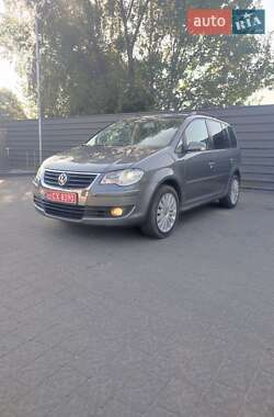 Мінівен Volkswagen Touran 2007 в Ратному