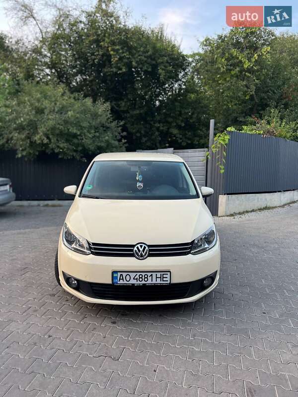 Volkswagen Touran 2015
