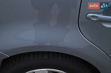 Минивэн Volkswagen Touran 2009 в 