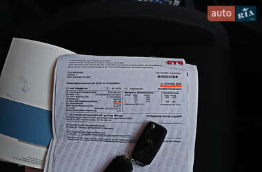 Минивэн Volkswagen Touran 2009 в 