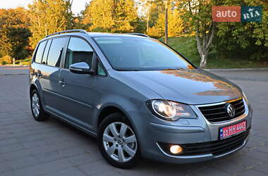 Мінівен Volkswagen Touran 2009 в Кременчуці