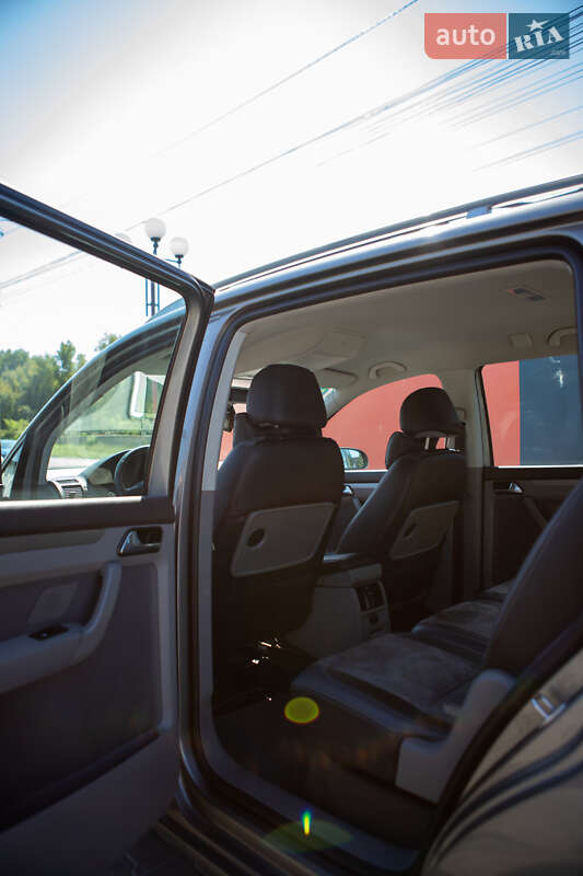 Минивэн Volkswagen Touran 2008 в Виннице фото 14 Минивэн Volkswagen Touran 2008 в Виннице