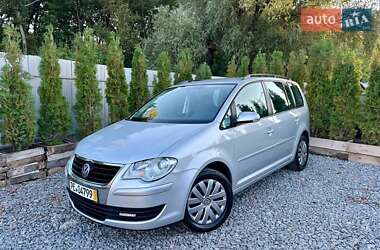 Минивэн Volkswagen Touran 2009 в Полтаве
