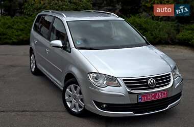 Минивэн Volkswagen Touran 2008 в Полтаве