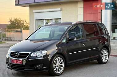 Минивэн Volkswagen Touran 2009 в Вознесенске