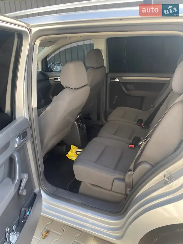 Volkswagen Touran 2008 VIN WVGZZZ1TZ8W125604 фото оголошення 2 з 34