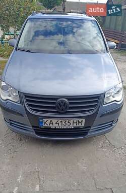 Минивэн Volkswagen Touran 2007 в Киеве