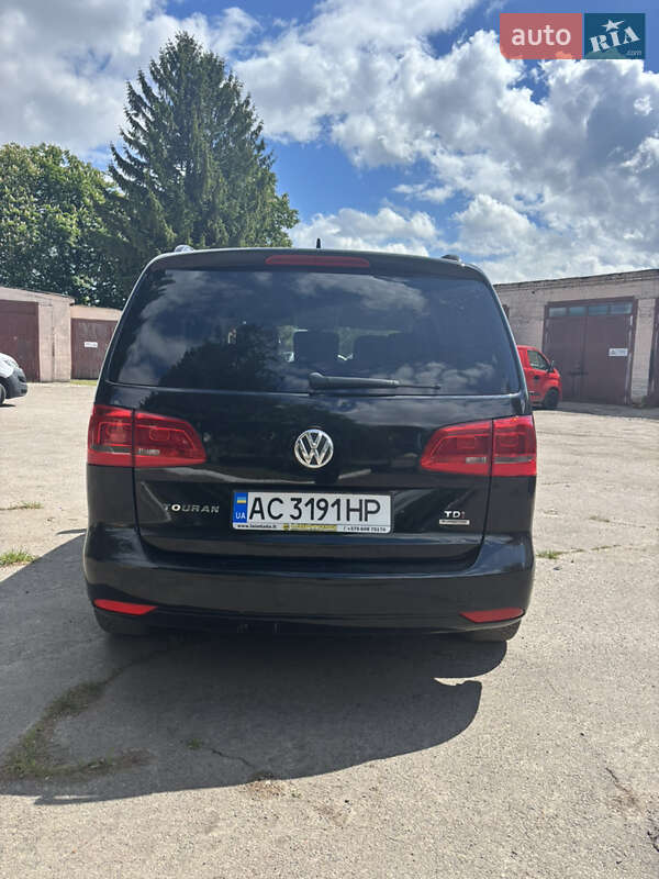 Мінівен Volkswagen Touran 2014 в Луцьку