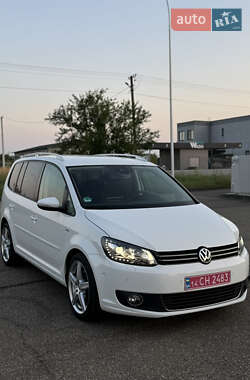 Мінівен Volkswagen Touran 2014 в Виноградові