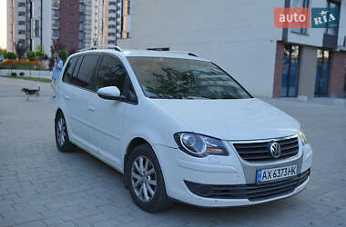 Минивэн Volkswagen Touran 2009 в Ивано-Франковске