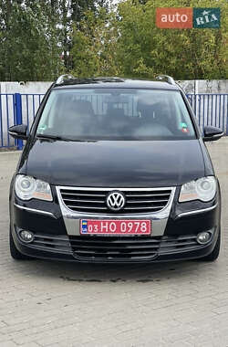 Мінівен Volkswagen Touran 2010 в Ковелі