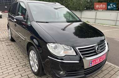 Минивэн Volkswagen Touran 2007 в Луцке