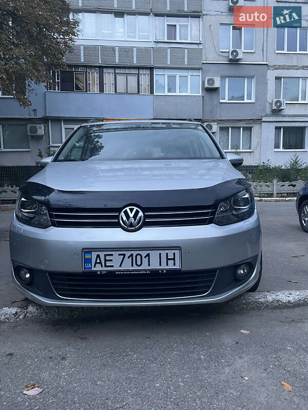 Минивэн Volkswagen Touran 2014 в Павлограде