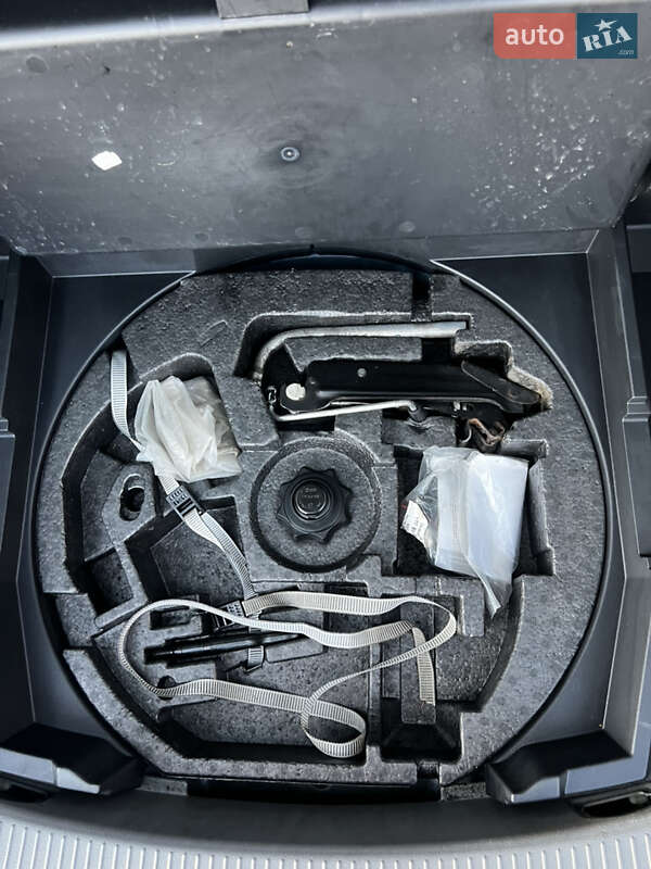 Мінівен Volkswagen Touran 2007 в Заболотові