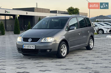 Минивэн Volkswagen Touran 2005 в 