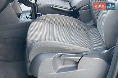 Минивэн Volkswagen Touran 2005 в 