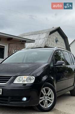 Мінівен Volkswagen Touran 2004 в Тернополі
