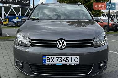 Минивэн Volkswagen Touran 2015 в 