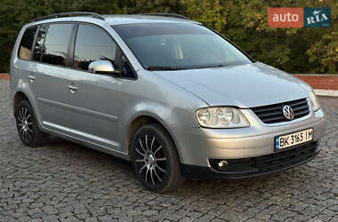 Минивэн Volkswagen Touran 2006 в Каменец-Подольском