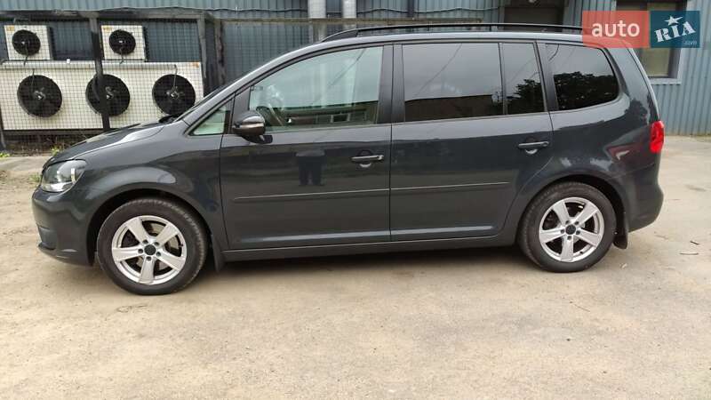 Минивэн Volkswagen Touran 2014 в Дрогобыче