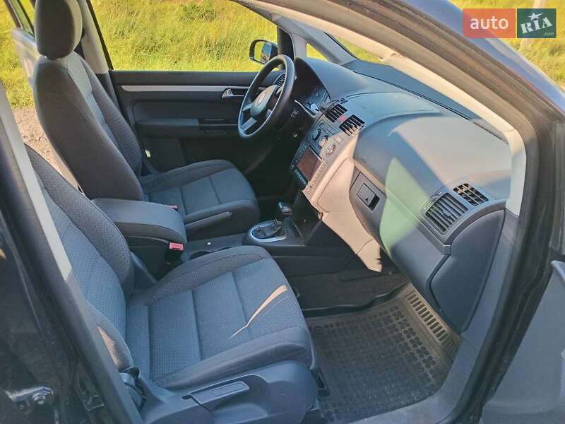 Минивэн Volkswagen Touran 2004 в Черновцах фото 5 Минивэн Volkswagen Touran 2004 в Черновцах