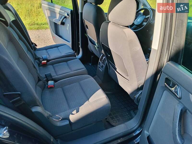 Минивэн Volkswagen Touran 2004 в Черновцах фото 6 Минивэн Volkswagen Touran 2004 в Черновцах