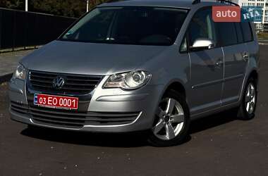 Минивэн Volkswagen Touran 2009 в Чернигове
