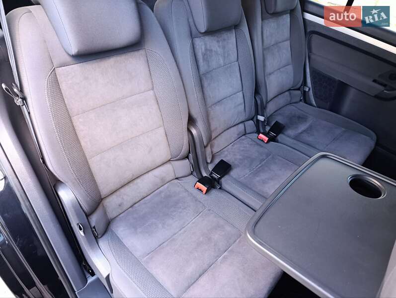 Минивэн Volkswagen Touran 2012 в Киеве фото 32 Минивэн Volkswagen Touran 2012 в Киеве