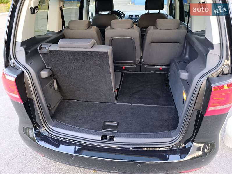 Минивэн Volkswagen Touran 2012 в Киеве фото 35 Минивэн Volkswagen Touran 2012 в Киеве