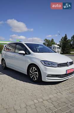 Микровэн Volkswagen Touran 2017 в Козове