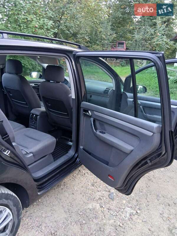 Мінівен Volkswagen Touran 2003 в Трускавці