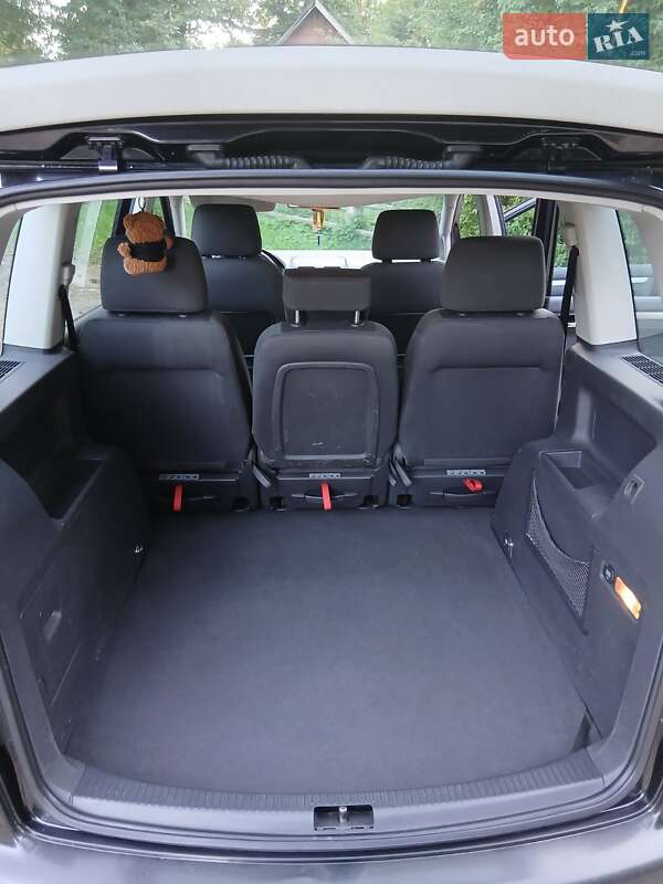 Мінівен Volkswagen Touran 2003 в Трускавці