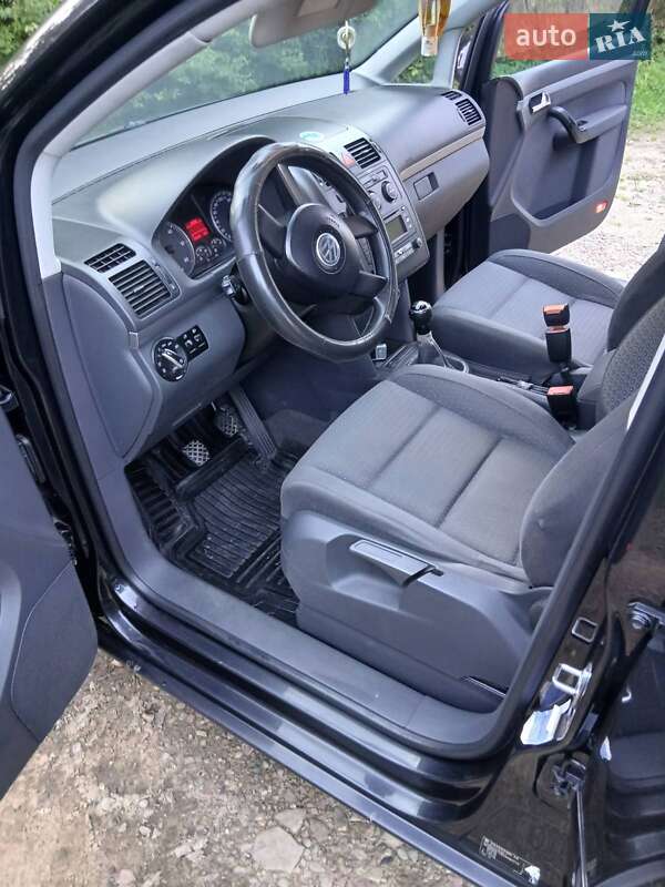 Мінівен Volkswagen Touran 2003 в Трускавці