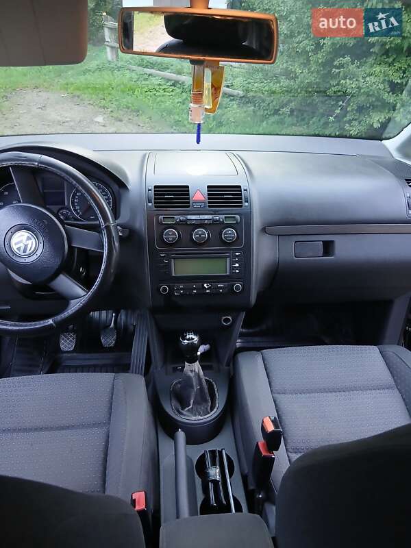 Мінівен Volkswagen Touran 2003 в Трускавці