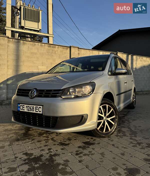 Volkswagen Touran 2011